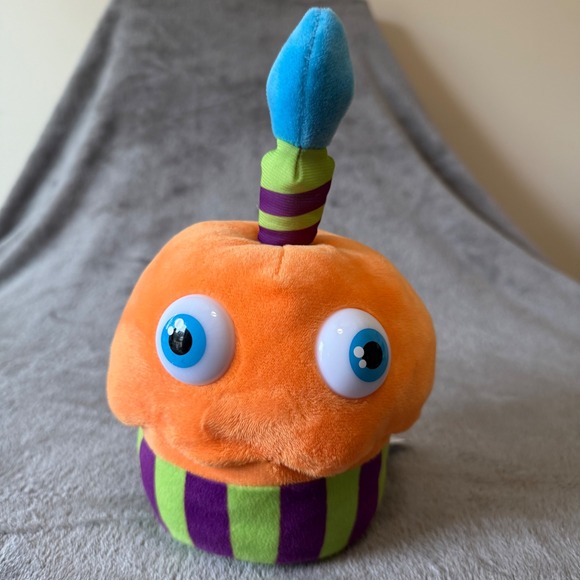 FNAF 2019 Five Nights at Freddys Orange Cupcake Stuffed Plush Scott Cawthon - Picture 1 of 5